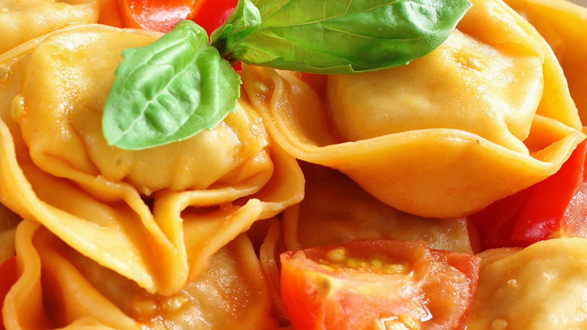 tortelli di zucca con pomodoor